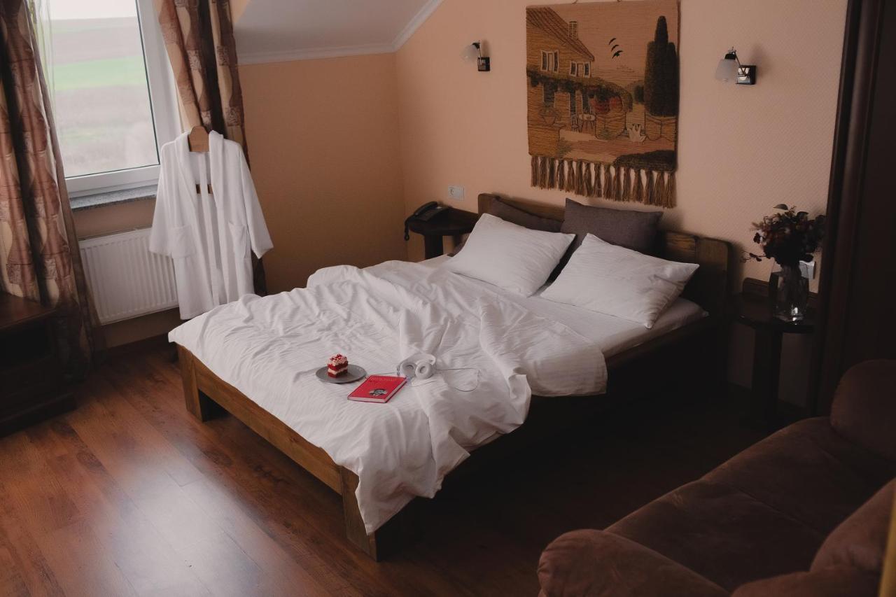 Aivengo Hotel Kolodenka Bagian luar foto