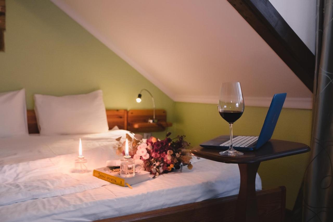 Aivengo Hotel Kolodenka Bagian luar foto