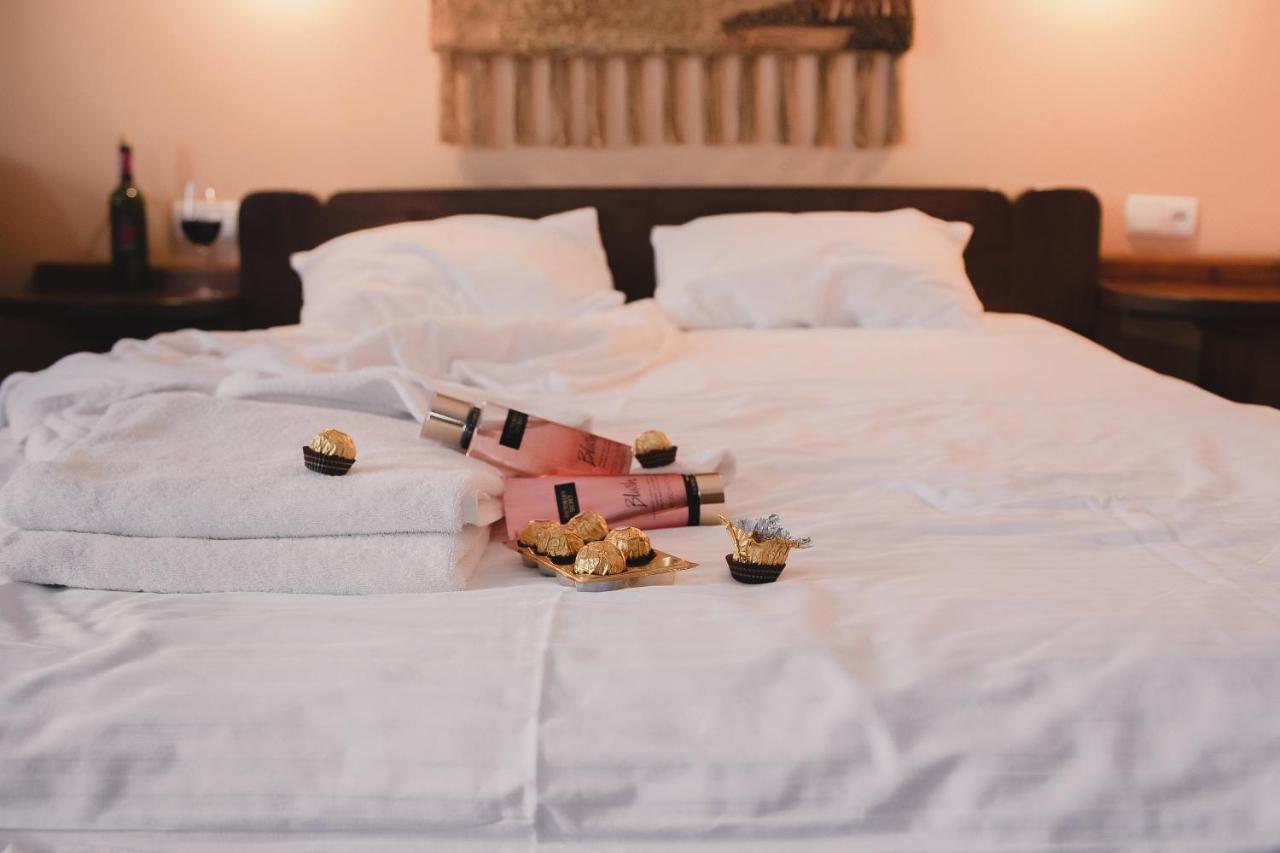 Aivengo Hotel Kolodenka Bagian luar foto