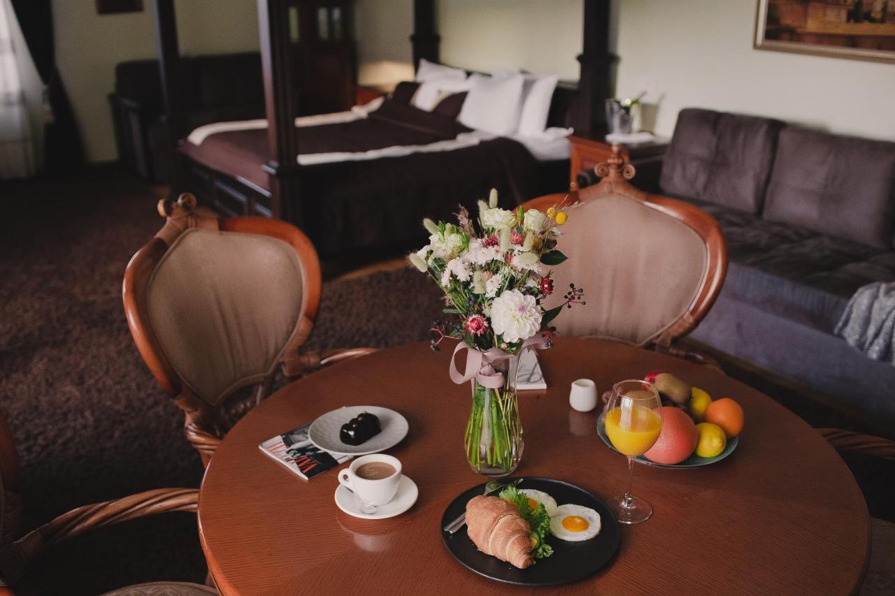 Aivengo Hotel Kolodenka Bagian luar foto