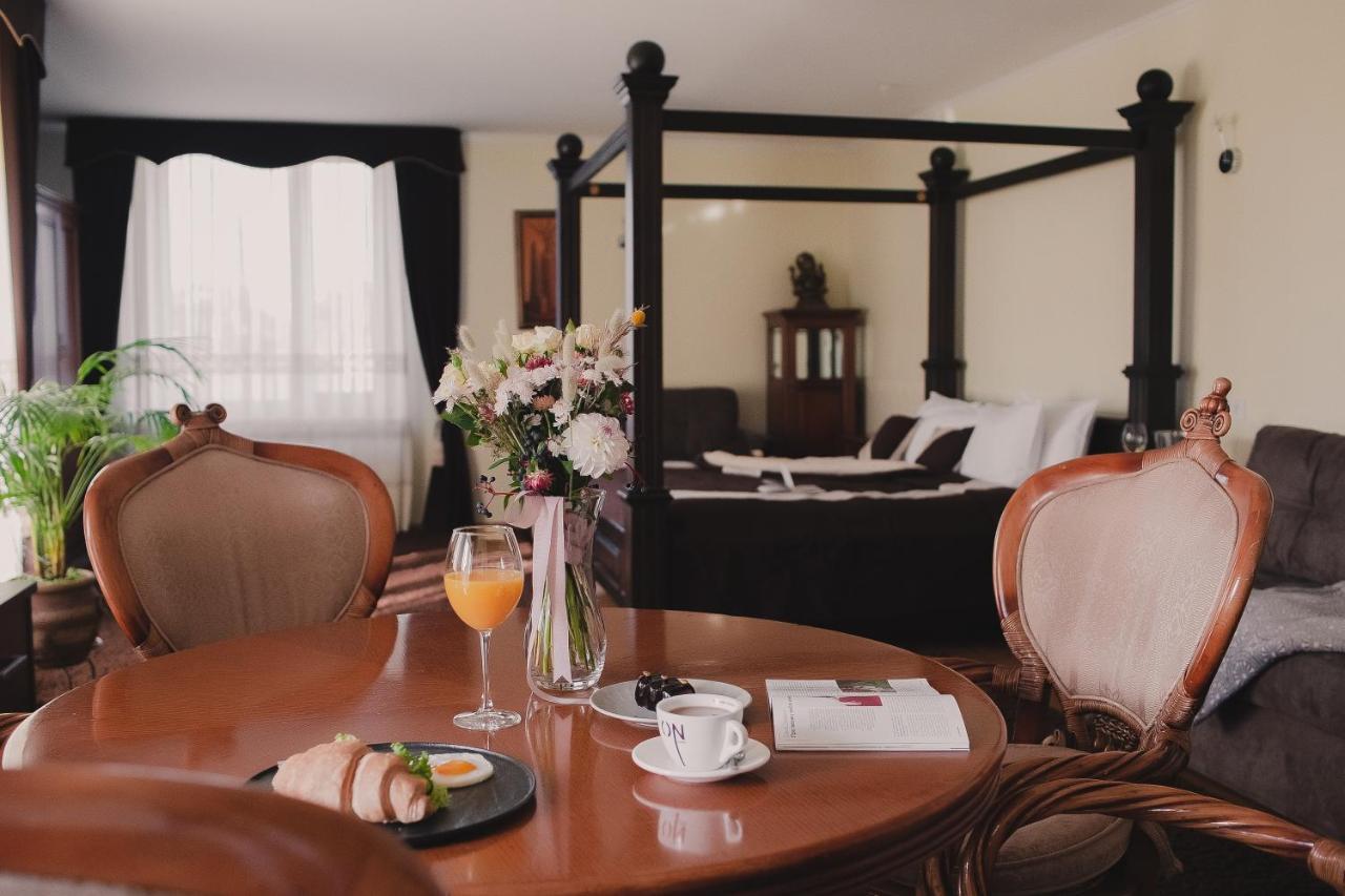 Aivengo Hotel Kolodenka Bagian luar foto